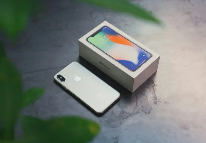Jak sprawdzić, czy iPhone jest oryginalny? Uniknij oszustwa!