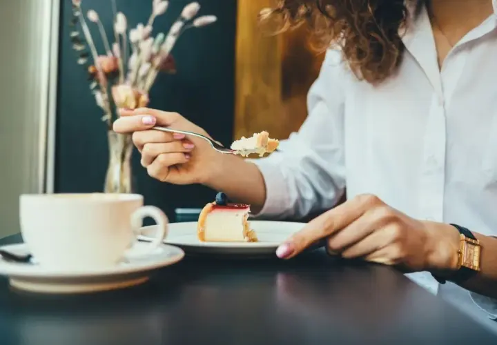 Ile kalorii trzeba zjeść żeby przytyć 1 kg? Prosty sposób na masę