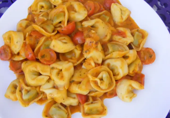 Jak zrobić tortellini? Domowy przepis na włoską perfekcję!