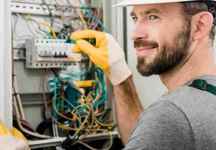 Zarabiaj jako Inżynier Elektryk w Niemczech: Ile Naprawdę?