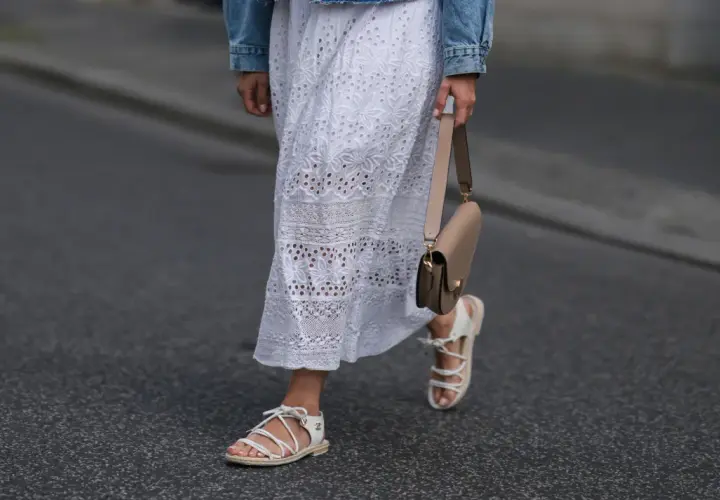 Tu falda larga blanca Stradivarius: looks + trucos de estilista
