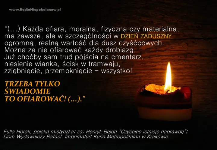 Płonąca świeca na ciemnym tle. Cytat o ofiarach dla dusz czyśćcowych, jak wywołać ducha przez świadome ofiarowanie.