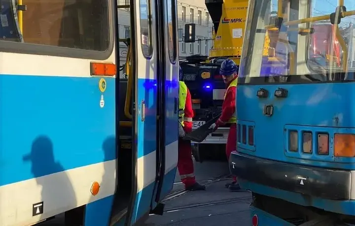 Skąd odjeżdża 146 Wrocław? Pełny przewodnik po trasie!
