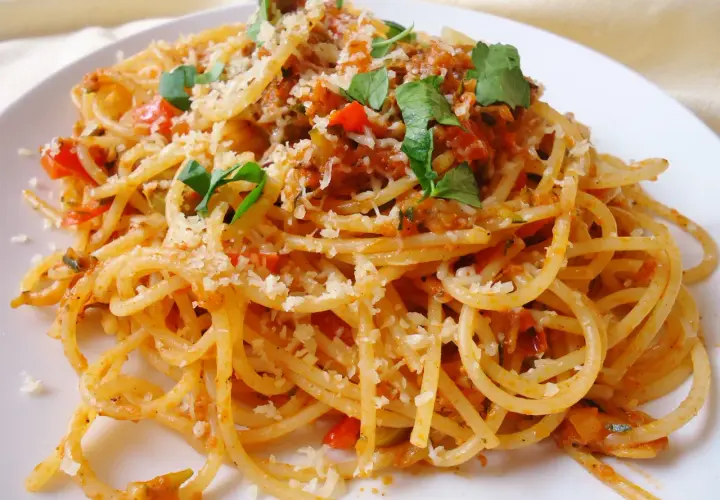 Jak zrobić wegetariańskie spaghetti, które zachwyci smakiem i zdrowiem