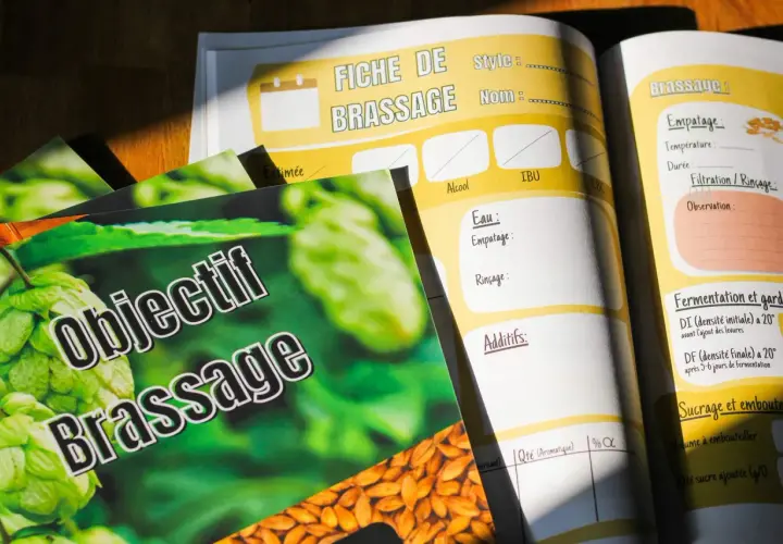Fiches de brassage et objectifs pour le brassage agroalimentaire, avec des images de houblon et de malt.