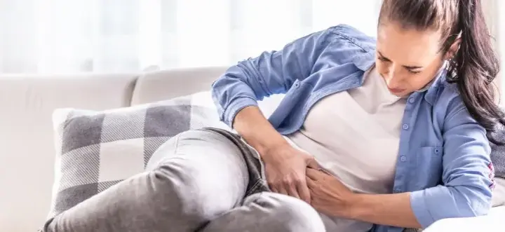 Ból jelit: Szybka ulga, przyczyny i kiedy do lekarza? Poradnik