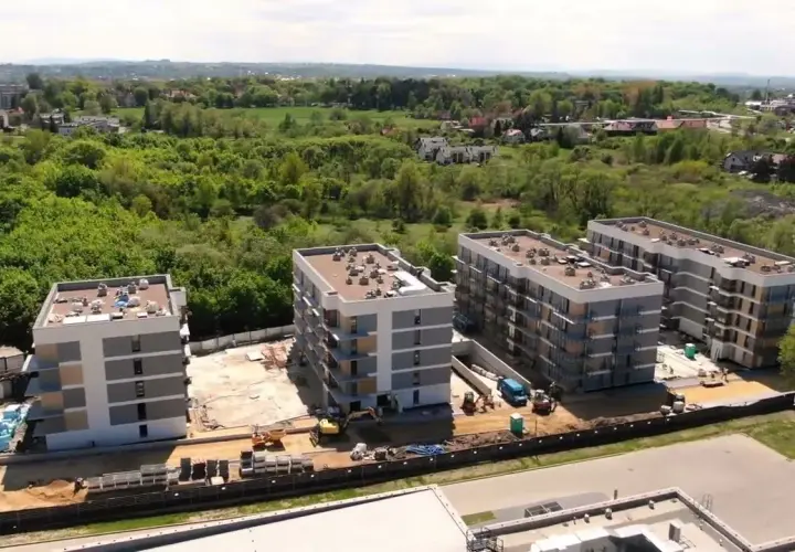 Dom nad ruczajem 2: Fascynująca kontynuacja bestsellerowej powieści