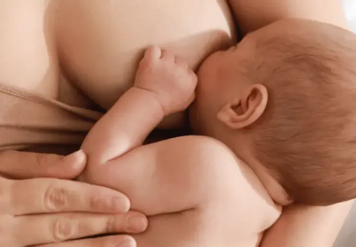 Karmienie piersią do kiedy? Sprawdź swoje prawa w kodeksie pracy