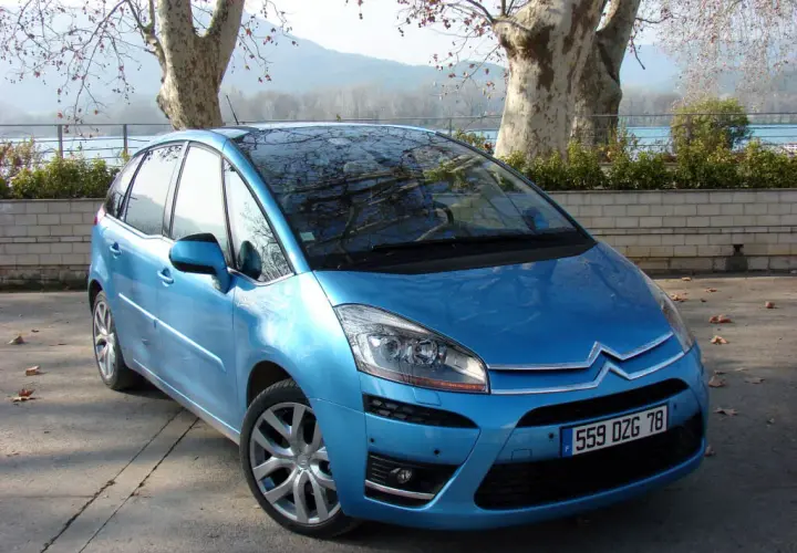 Ile płynu do chłodnicy Citroen C3? Odkryj, jak uniknąć problemów