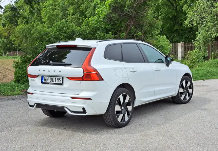 Volvo XC60: Jaki silnik wybrać? Poradnik eksperta i realne spalanie