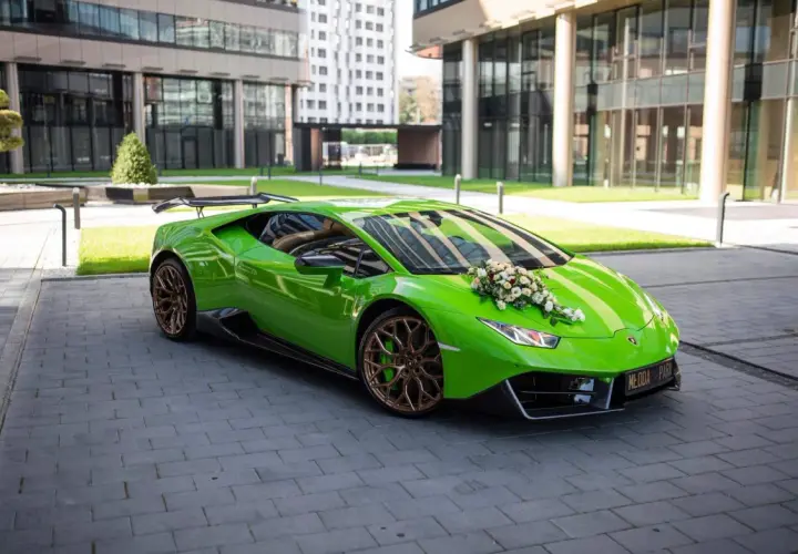 Lamborghini na wynajem: Sprawdź koszty i uniknij pułapek!