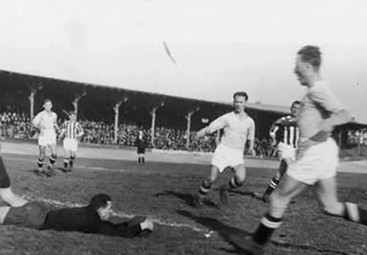 Kiedy powstała ekstraklasa? Poznaj jej historię i pierwsze rozgrywki
