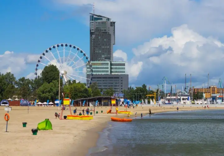 Gdynia główna atrakcje – miejsca, które musisz zobaczyć w tym mieście