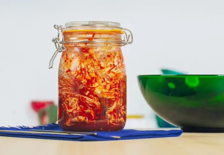 Jak długo można przechowywać kimchi, aby uniknąć zepsucia?