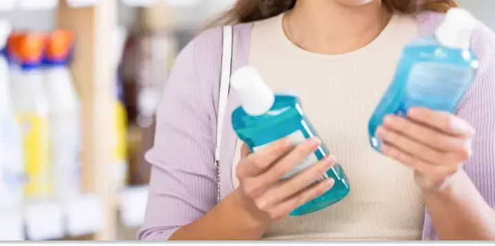 Płyn do płukania ust: Z alkoholem czy bez? Bezpieczeństwo przede wszystkim