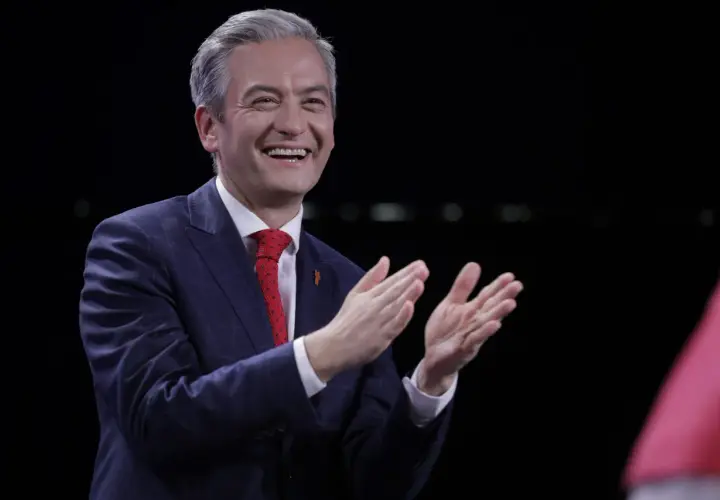 Biedroń jaka partia? Odkryj, z jaką partią jest związany lider Nowej Lewicy