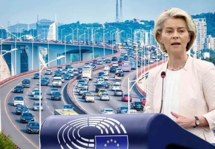 Ursula von der Leyen przemawia na tle zakazu samochodów spalinowych, który widać na zatłoczonej autostradzie.