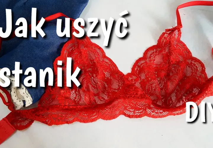 Jak uszyć bralet? Czerwony, koronkowy stanik DIY leży obok dżinsu i białej koronki.