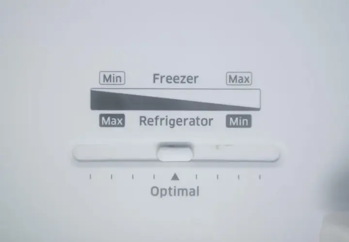 Jaka temperatura w lodówce Samsung? Ustawienia + triki eksperta