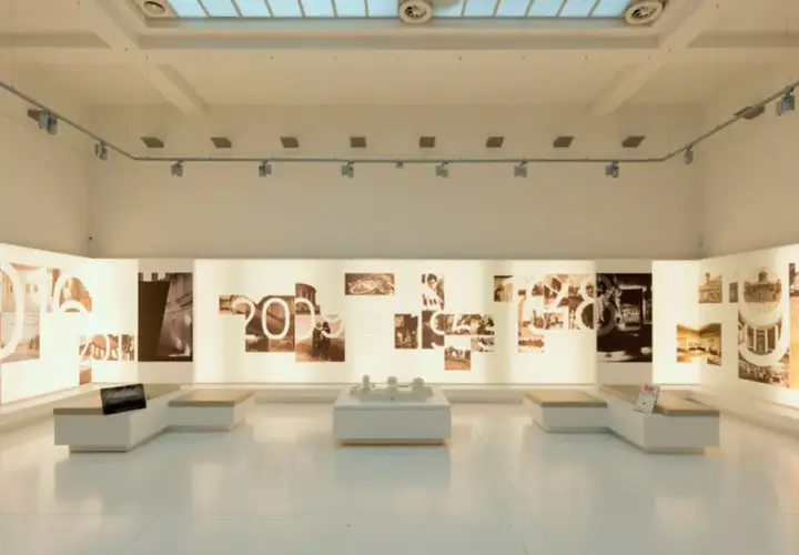 Pawilonu Czterech Kopuł muzeum sztuki współczesnej - historia i wystawy