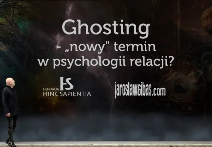 Mężczyzna patrzy na napis "Ghosting - „nowy" termin w psychologii relacji?". Jak reagować na ghosting?