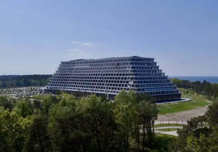Hotel Gołębiewski Pobierowo: Otwarcie w 2026? Sprawdź najnowsze!