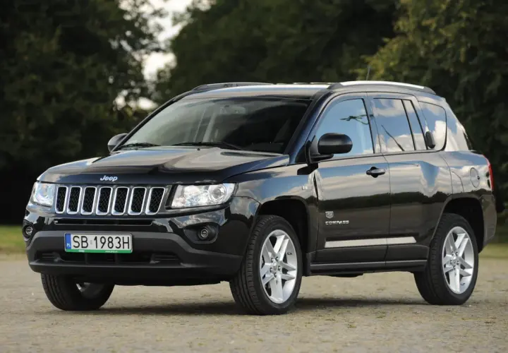 Ile pali jeep compass 2.4 benzyna? Sprawdź szokujące zużycie!