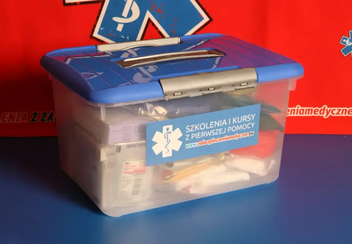 Apteczka pierwszej pomocy: Gdzie kupić, by nie żałować?