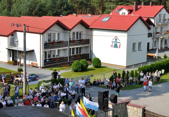 Hospes Hospiti Sacer Pobiedziska: Rodzinny dom opieki poznaj nas