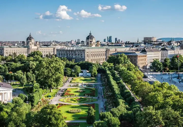 Pałac Kinskich w Wiedniu: Historia, architektura i tajemnice tego miejsca