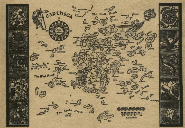 Najciekawsze mapy w literaturze: od Śródziemia po Westeros i ich funkcje. Mapa Archipelagu Ziemi Morza, z podziałem na Zasięg Północny, Południowy, Wschodni i Zachodni, z zaznaczonymi wyspami i morzami.