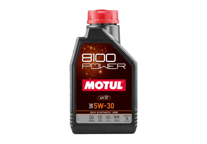 Czarna butelka oleju silnikowego Motul 8100 Power 5W-30 1L z czerwonym korkiem.