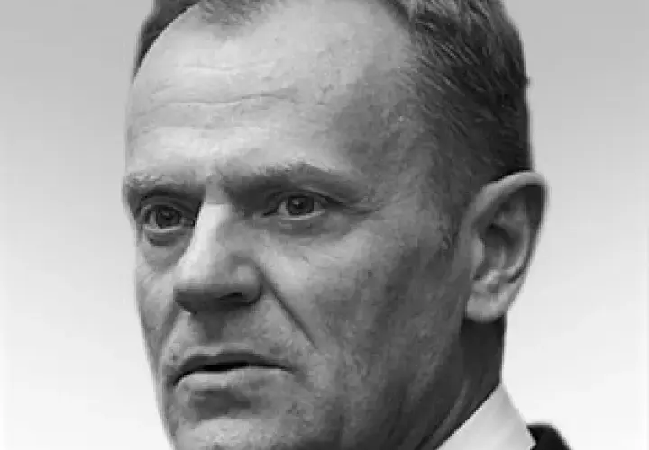 Gdzie się urodził Donald Tusk? Odkryj jego niezwykłe korzenie w Gdańsku