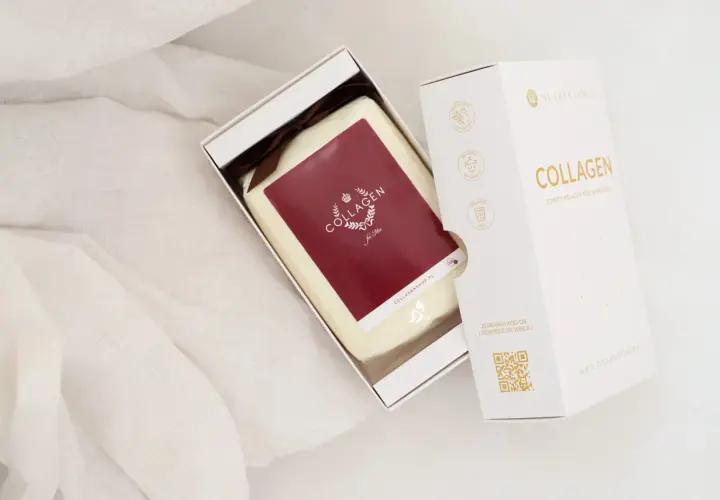 Eleganckie opakowanie z napisem "Collagen" i informacją "Czysty kolagen rybi w proszku". Idealny dla mężczyzn.