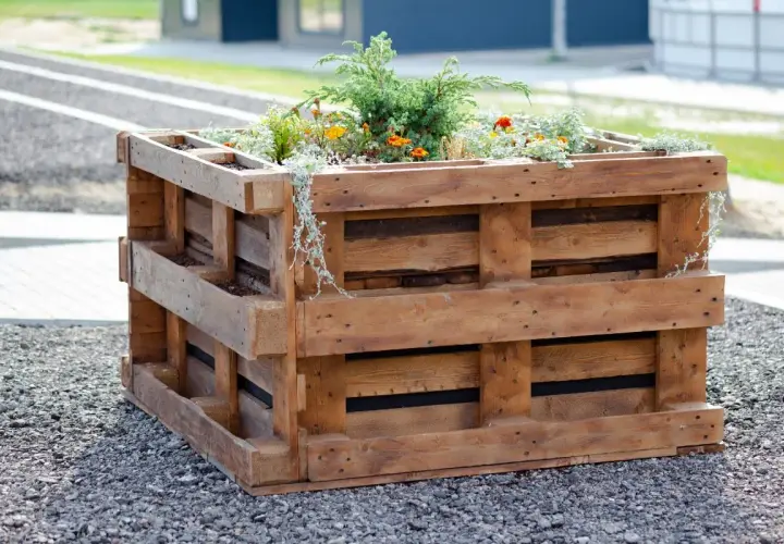 Kwietnik z palet: Praktyczny przewodnik DIY krok po kroku