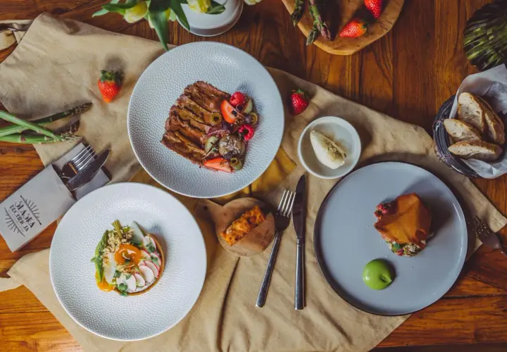 Gdzie zjeść w Katowicach? Poznaj top restauracje i ukryte perełki
