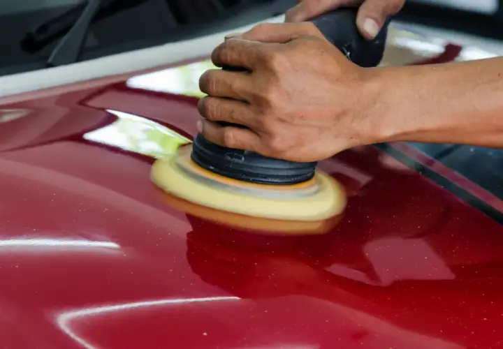 Ile razy można polerować auto bez ryzyka uszkodzenia lakieru?