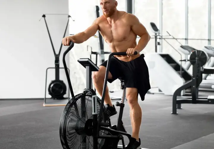 Ile cardio w tygodniu? Stwórz plan: redukcja, zdrowie, mięśnie
