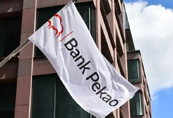 Pekao i PKO SA - opinie klientów o bankach w 2025 roku