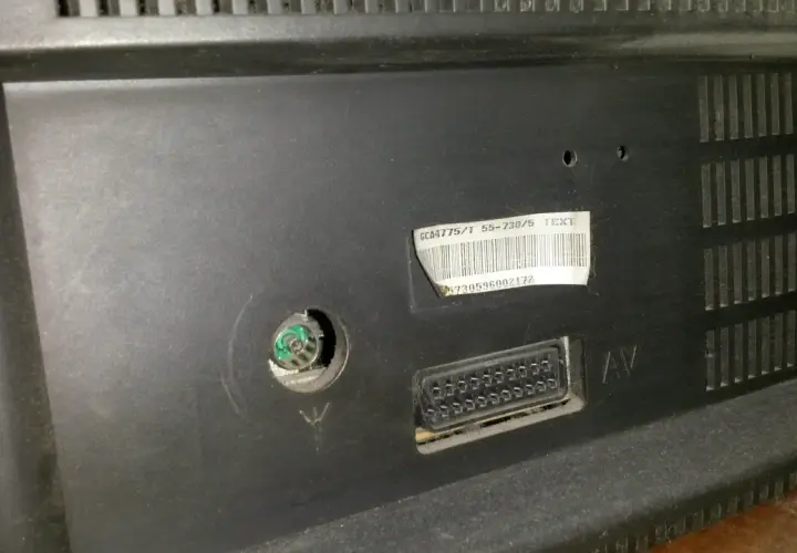 Jak podłączyć stary telewizor do internetu? Smart TV bez wymiany!