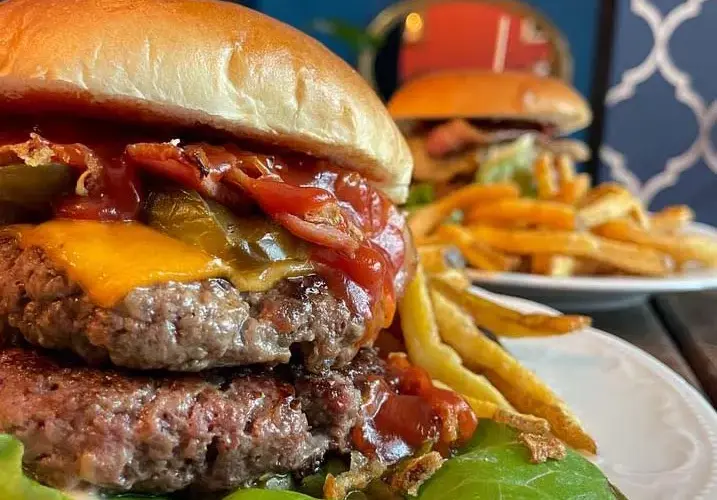 Burger & Co Kielce: Najlepsze burgery? Recenzja i menu