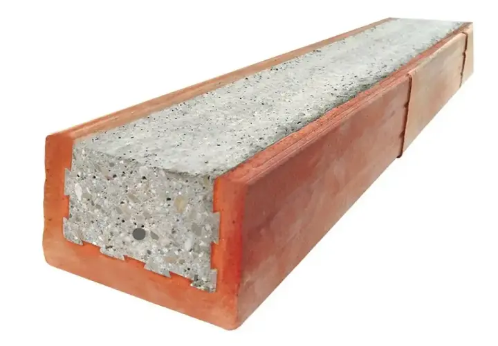 Przekrój przez betonową belkę nad oknem, otoczoną pomarańczową osłoną.