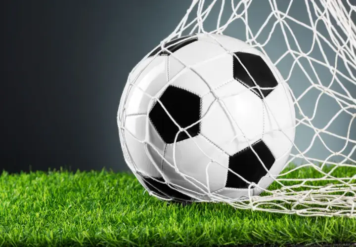 Dlaczego piłka nożna jest sportem numer jeden na świecie: fenomen globalnej popularności