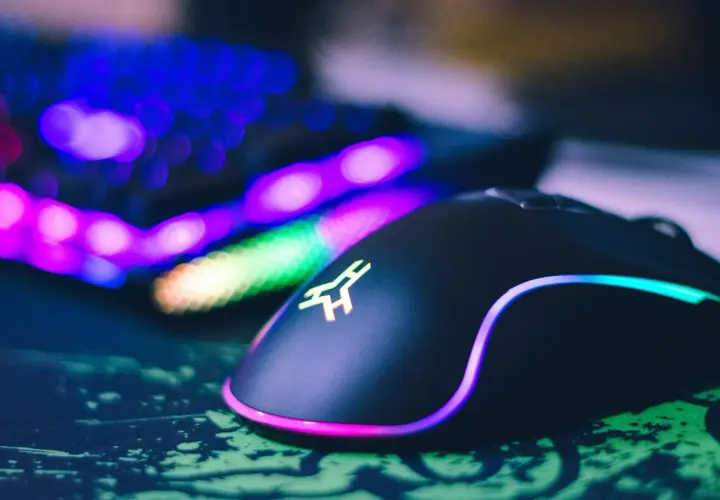 Mysz gamingowa – które funkcje naprawdę mają znaczenie w grach?