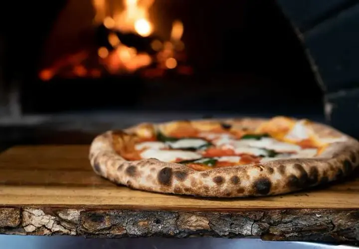 Jak wybrać mąkę do pizzy, by uzyskać idealnie chrupiące ciasto