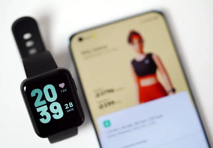 Mi Watch Lite recenzja - czy naprawdę warto go kupić? Sprawdź wady i zalety.