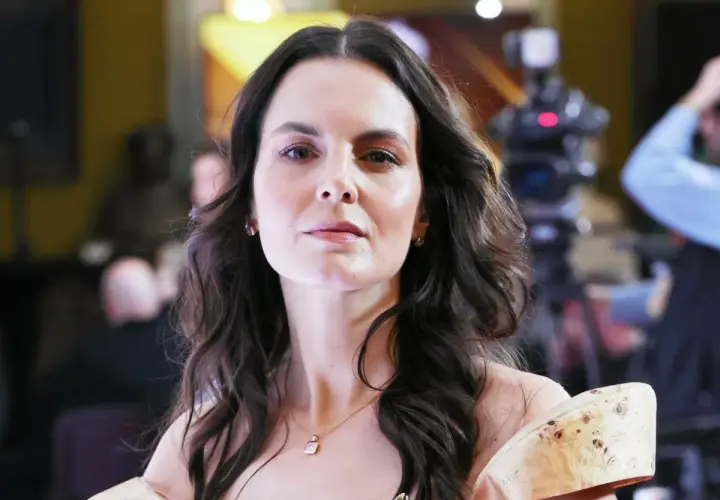 Agata Turkot na evencie, dyskretnie odsłaniając swoje życie prywatne.