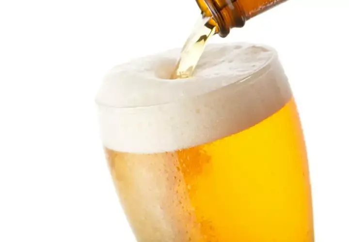 Ile naprawdę kalorii ma 0,5 l piwa - szczegółowe zestawienie dla każdego rodzaju