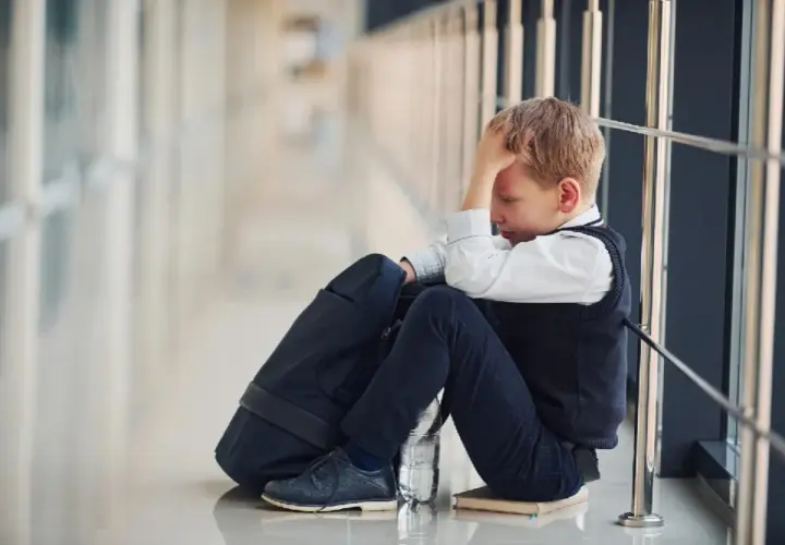 Jak skutecznie pomóc dziecku z fobią szkolną – praktyczne porady