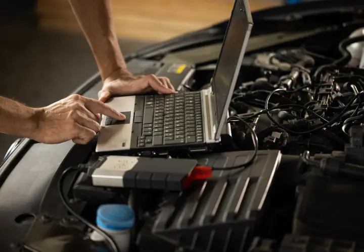 Chip tuning ile koni - Jak zwiększyć moc silnika i uniknąć problemów